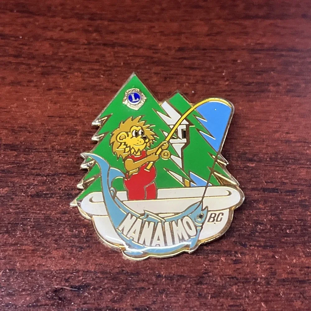 Lions Club Nanaimo British Columbia Canada Lapel Hat‎ Pin